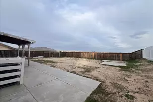 16433 Salinas St, Victorville, CA 92394 - Photo 5