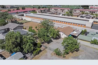 8464 Cypress Avenue, Fontana, CA 92335 - Photo 7