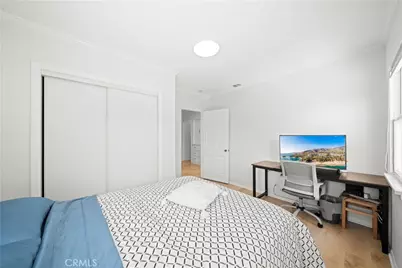 590 N Daisy Ave, Pasadena, CA 91107 - Photo 17