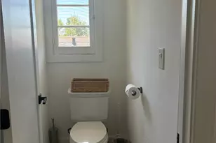 1195 N Chester Ave, Pasadena, CA 91104 - Photo 35