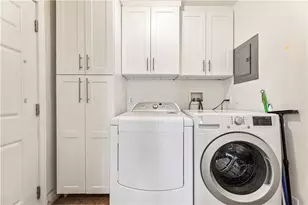 2389 Mayfield Ave, Montrose, CA 91020 - Photo 7