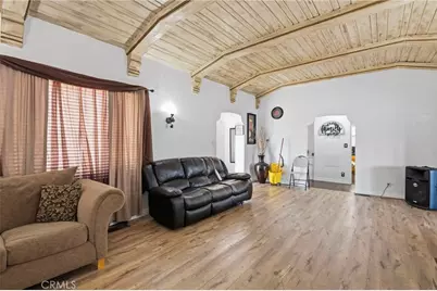 3807 Floresta, View Park, CA 90043 - Photo 7