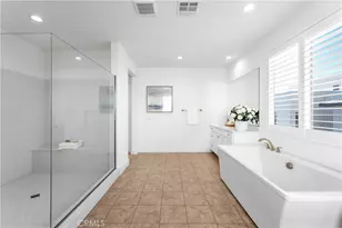 105 Shear, Irvine, CA 92618 - Photo 5