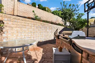 2621 Fallen Leaf Ct, Simi Valley, CA 93063 - Photo 5