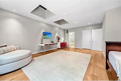 935 Hillcrest, Pasadena, CA 91106 - Photo 33