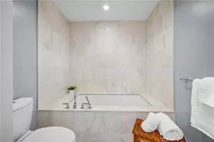 1705 Ocean Ave, Santa Monica, CA 90401 - Photo 21