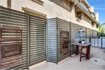 1133 S Hoover Street #314, Los Angeles, CA 90006 - Photo 17