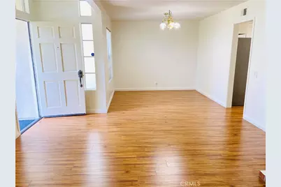 26 Georgetown, Irvine, CA 92612 - Photo 3