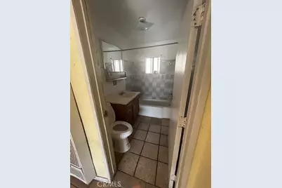 156 W 84th, Los Angeles, CA 90003 - Photo 5