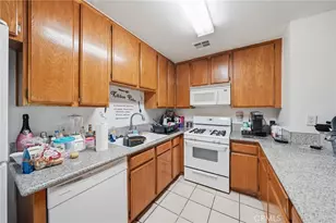 7640 Oso, Winnetka, CA 91306 - Photo 13