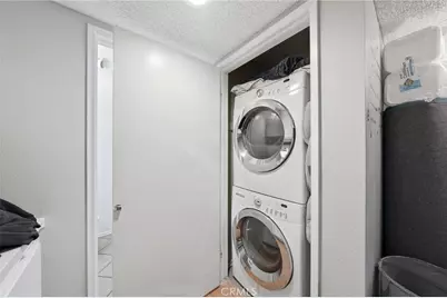 7640 Oso #318, Winnetka, CA 91306 - Photo 17