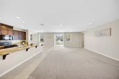 6101 Snapdragon, Jurupa, CA 92880 - Photo 7