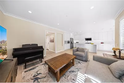 107 Overbrook, Irvine, CA 92620 - Photo 7