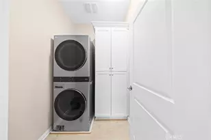 107 Overbrook, Irvine, CA 92620 - Photo 19