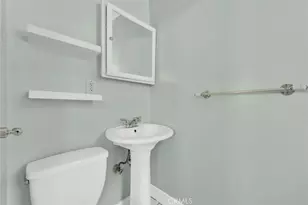 100 Palmetto Dr, Pasadena, CA 91105 - Photo 9