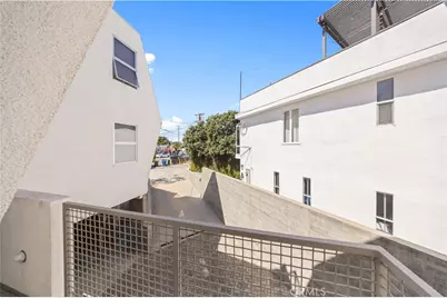 719 Venice Boulevard, Venice, CA 90291 - Photo 27