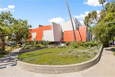 719 Venice Boulevard, Venice, CA 90291 - Photo 1