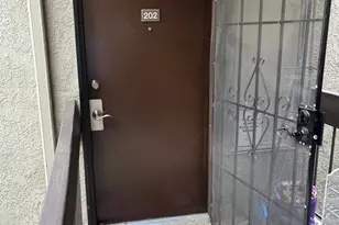 18350 Hatteras St, Tarzana, CA 91356 - Photo 1