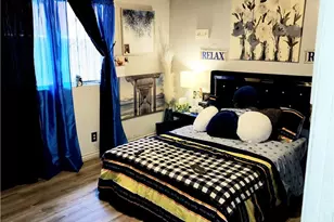 323 W 47th, Los Angeles, CA 90037 - Photo 17