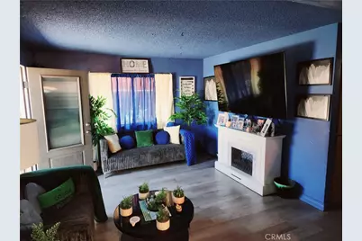 323 W 47th, Los Angeles, CA 90037 - Photo 13