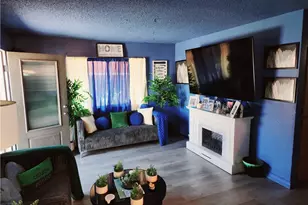 323 W 47th, Los Angeles, CA 90037 - Photo 13