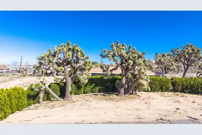 7411 Joshua Ln, Yucca Valley, CA 92284 - Photo 31