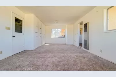 7411 Joshua Ln, Yucca Valley, CA 92284 - Photo 19