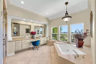 25672 Raintree Rd, Laguna Hills, CA 92653 - Photo 31