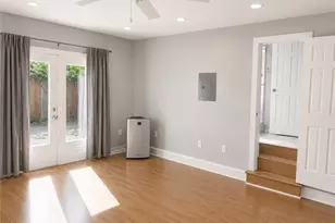 716 N Sierra Bonita Ave, Los Angeles, CA 90046 - Photo 23