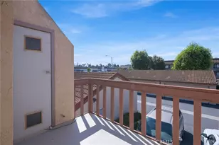 2609 W Cameron Ct, Anaheim, CA 92801 - Photo 23