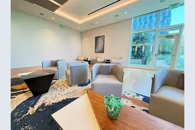 877 S Francisco #2503, Los Angeles, CA 90017 - Photo 35