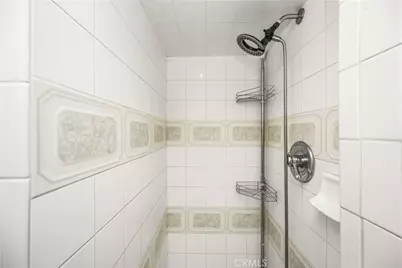 18814 Fonthill Avenue, Torrance, CA 90504 - Photo 21