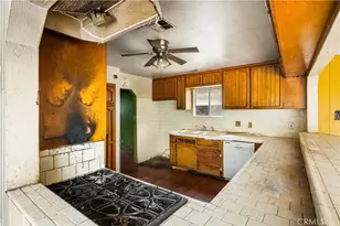 1405 S Center Ave, Compton, CA 90220 - Photo 9
