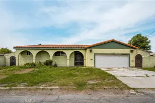1405 S Center Ave, Compton, CA 90220 - Photo 1