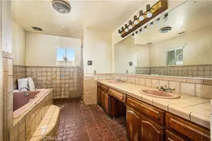 1405 S Center Ave, Compton, CA 90220 - Photo 13