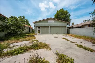 1405 S Center Ave, Compton, CA 90220 - Photo 17