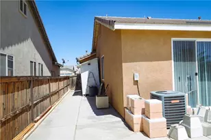 13656 Sandpiper Pl, Victorville, CA 92392 - Photo 21