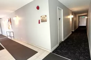 700 S Lake Ave, Pasadena, CA 91106 - Photo 7