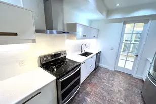 700 S Lake Ave, Pasadena, CA 91106 - Photo 19