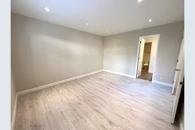 700 S Lake Avenue #111, Pasadena, CA 91106 - Photo 23