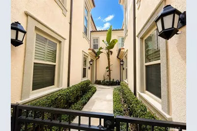 66 Overbrook, Irvine, CA 92620 - Photo 21