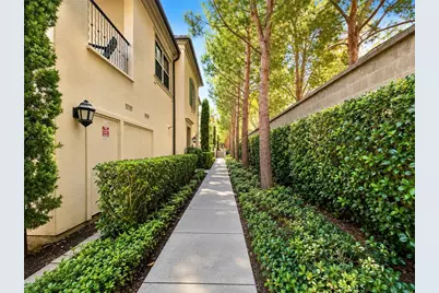 66 Overbrook, Irvine, CA 92620 - Photo 23