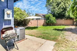 6502 Dos Rios Rd, Downey, CA 90240 - Photo 5