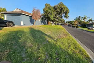 6502 Dos Rios Rd, Downey, CA 90240 - Photo 7