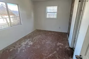 156 W 84th, Los Angeles, CA 90003 - Photo 9