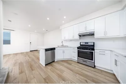 17 Aria, South El Monte, CA 91733 - Photo 9