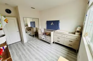 15147 W Fred Way, Van Nuys, CA 91405 - Photo 9