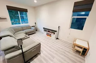 15147 W Fred Way, Van Nuys, CA 91405 - Photo 21
