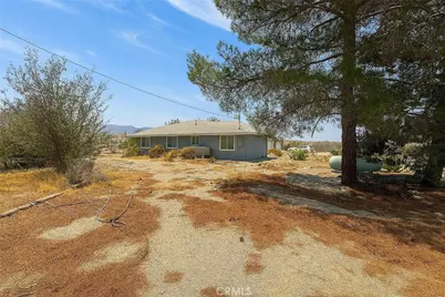 13384 Sheep Creek Road, Phelan, CA 92371 - Photo 7
