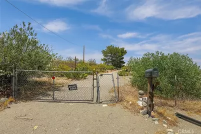 13384 Sheep Creek Road, Phelan, CA 92371 - Photo 13